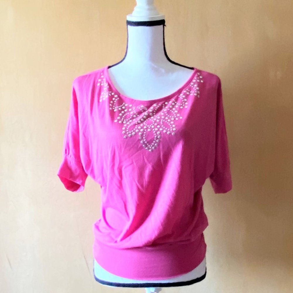 NWT Sz S Casual Land Pink/Silver Bat Wing Blouse